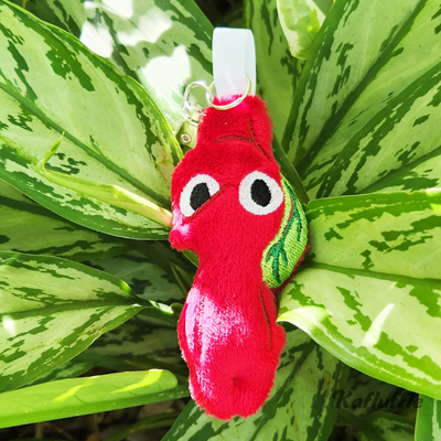 Plush keychain of red pikmin